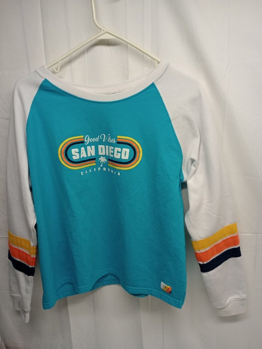 Women's San Diego Good Vibes Long Sleeve Raglan Sweatshirt Size M